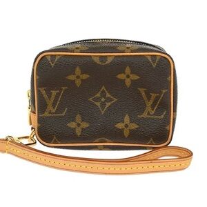 LOUIS VUITTON Monogram Trousse
Wapity Pouch Authentic